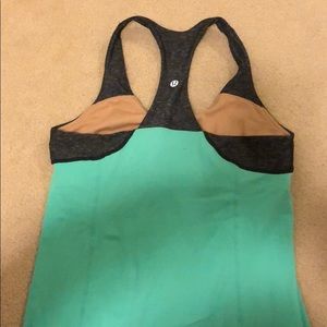 Duel tone lululemon tank